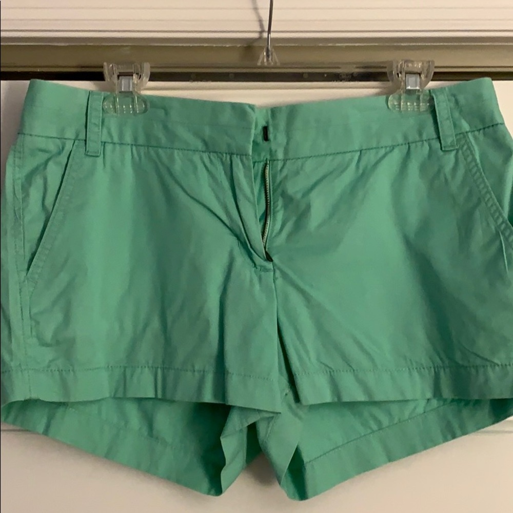 JCrew women’s 3” chino shorts